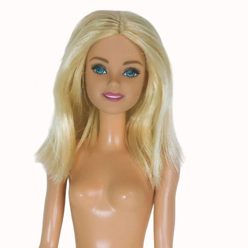 Barbie Mani-Pedi Spa Blonde Nude Doll, GHN07, Color Changing Nails 2021
